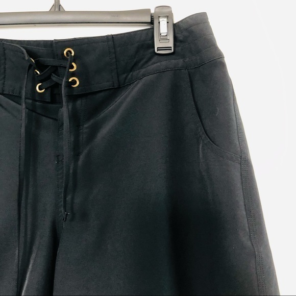 Sold LA BLANCA "All Board" 5-Inch Board Shorts- Black/Gold- Size Medium - Picture 8 of 9